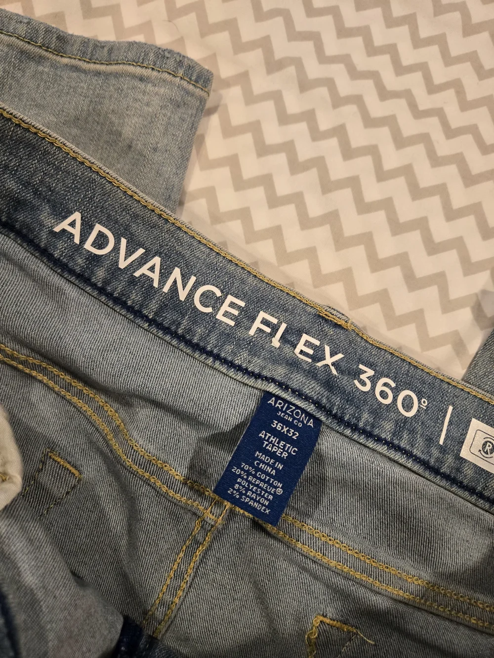 *Arizona Jean Co* Athletic Taper Jeans - Light Denim